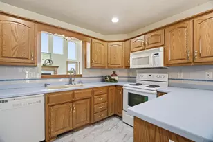 W2048 Evergreen Dr, Kaukauna, WI 54130 - Photo 12