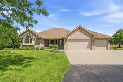 W2048 Evergreen Drive, Kaukauna, WI 54130 - Photo 2
