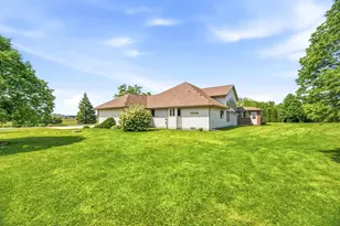 W2048 Evergreen Dr, Kaukauna, WI 54130 - Photo 40