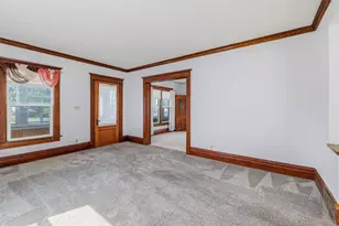 940 W 6th Ave, Oshkosh, WI 54902 - Photo 6