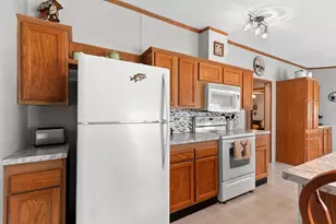 N9679 Nesters Rd, Crivitz, WI 54114 - Photo 10