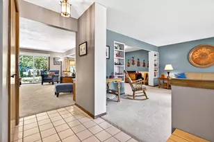708 Yorkshire Rd, Neenah, WI 54956 - Photo 6