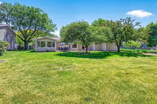 708 Yorkshire Rd, Neenah, WI 54956 - Photo 52