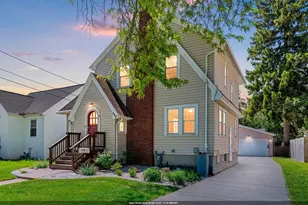 889 Dousman St, Green Bay, WI 54303 - Photo 1