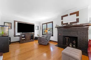 889 Dousman St, Green Bay, WI 54303 - Photo 6