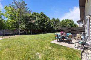 725 S Westhaven Pl, Appleton, WI 54914 - Photo 4