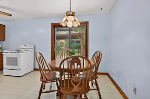 1000 Deerfield Ave, Menasha, WI 54952 - Photo 4