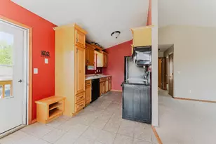 1250 Conrad St, Oshkosh, WI 54904 - Photo 6