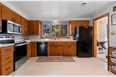 120 Iroquois Avenue, Green Bay, WI 54301 - Photo 20