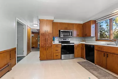 120 Iroquois Avenue, Green Bay, WI 54301 - Photo 18