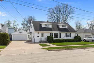 241 Sunset Dr, Menasha, WI 54952 - Photo 34