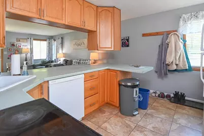 1395 Western Avenue, Green Bay, WI 54303 - Photo 10