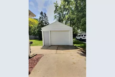 1743 Oshkosh Avenue, Oshkosh, WI 54902 - Photo 22