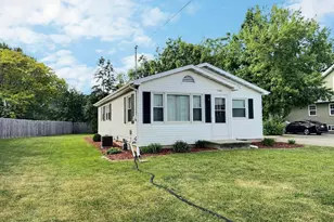 1743 Oshkosh Ave, Oshkosh, WI 54902 - Photo 24