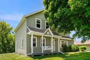 200 Haven Ln, Luxemburg, WI 54217 - Photo 2