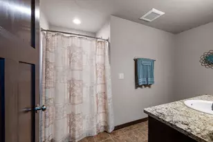 5560 N Providence Ave, Appleton, WI 54913 - Photo 48