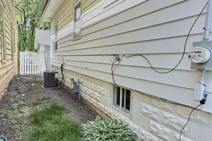 611 E Parkway Ave, Oshkosh, WI 54901 - Photo 20