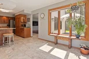 1825 Eagle Dr, Neenah, WI 54956 - Photo 20