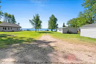 W6053 Lake Dr, Shawano, WI 54166 - Photo 52