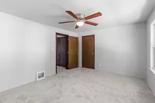 809 N Durkee St, Appleton, WI 54911 - Photo 18