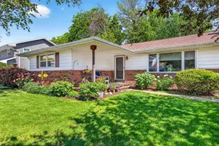 3320 Crestview Dr, Appleton, WI 54915 - Photo 2
