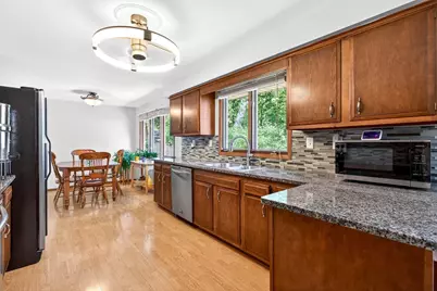 3320 Crestview Drive, Appleton, WI 54915 - Photo 12