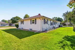 415 E 16th St, Kaukauna, WI 54130 - Photo 42