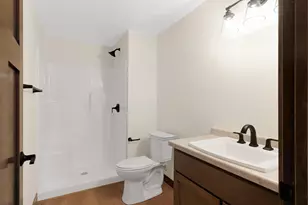 1823 Bobby Jones Dr, De Pere, WI 54115 - Photo 26