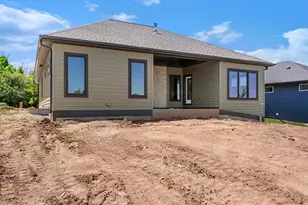 1823 Bobby Jones Dr, De Pere, WI 54115 - Photo 4