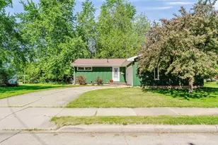 727 Telulah Ave, Appleton, WI 54915 - Photo 2