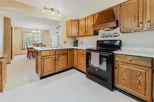 727 Telulah Ave, Appleton, WI 54915 - Photo 8