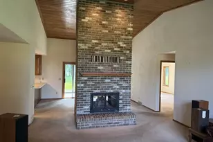 1864 Imperial Rd, Oshkosh, WI 54904 - Photo 8