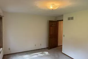 1864 Imperial Rd, Oshkosh, WI 54904 - Photo 14