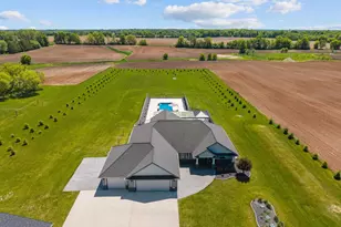 3007 Winnegamie Dr, Appleton, WI 54914 - Photo 8