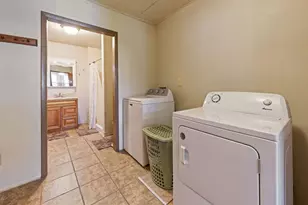 103 W Bay Shore St, Marinette, WI 54143 - Photo 12