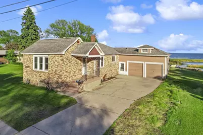 103 W Bay Shore Street, Marinette, WI 54143 - Photo 1