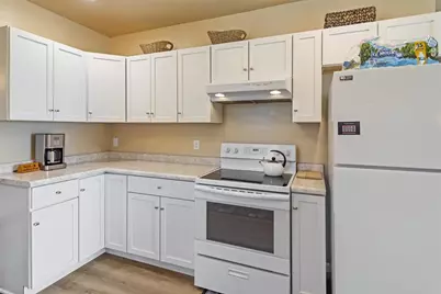 103 W Bay Shore Street, Marinette, WI 54143 - Photo 6