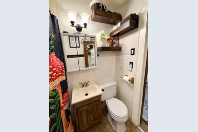 1210 10th Avenue, Green Bay, WI 54304 - Photo 10