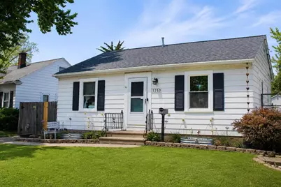 1210 10th Avenue, Green Bay, WI 54304 - Photo 2