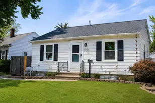 1210 10th Ave, Green Bay, WI 54304 - Photo 2