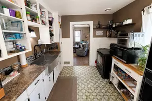 1210 10th Ave, Green Bay, WI 54304 - Photo 8