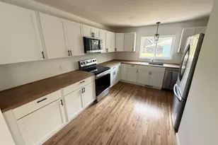 332 2nd St, Menominee, MI 49858 - Photo 4