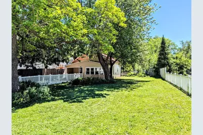 1421 W Bent Avenue, Oshkosh, WI 54901 - Photo 22