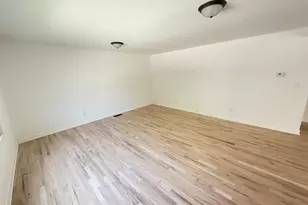 810 4th St, Menominee, WI 49858 - Photo 6