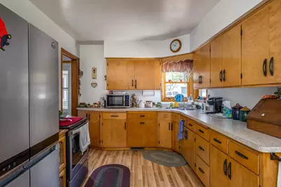 1431 S Walden Avenue, Appleton, WI 54915 - Photo 2