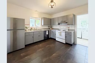 366 Grove Street, Fond du Lac, WI 54935 - Photo 10