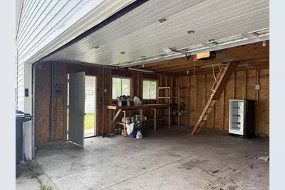 1021 Eastman Street, Oshkosh, WI 54901 - Photo 22