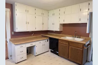 1021 Eastman Street, Oshkosh, WI 54901 - Photo 4