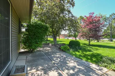 518 Sunrise Lane, Green Bay, WI 54301 - Photo 6