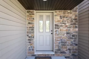 631 Pebblestone Cir, Hobart, WI 54155 - Photo 6